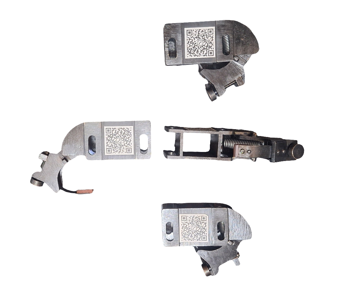 Carbon brush holder for motors Black BHEL (38x25) mm holder.